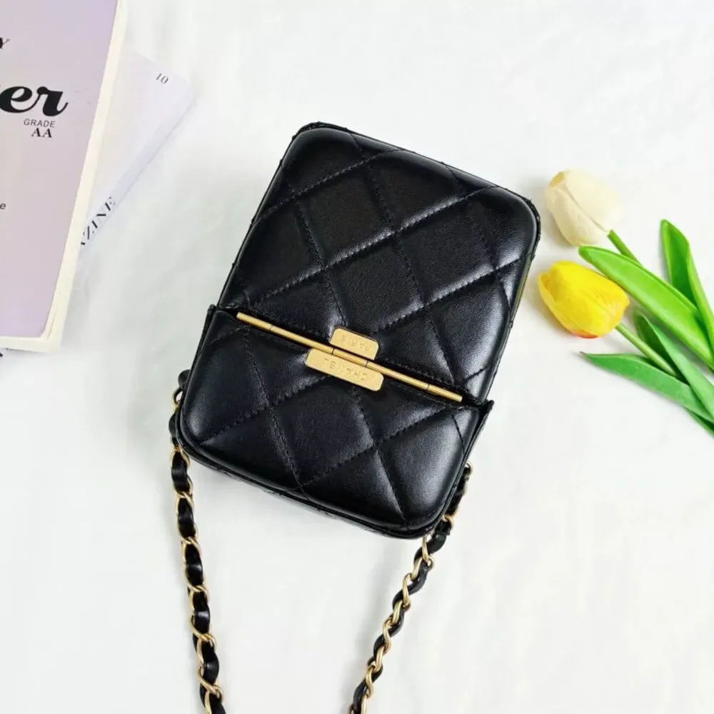 Chanel Women Pre-Loved Bag Very Good Condition